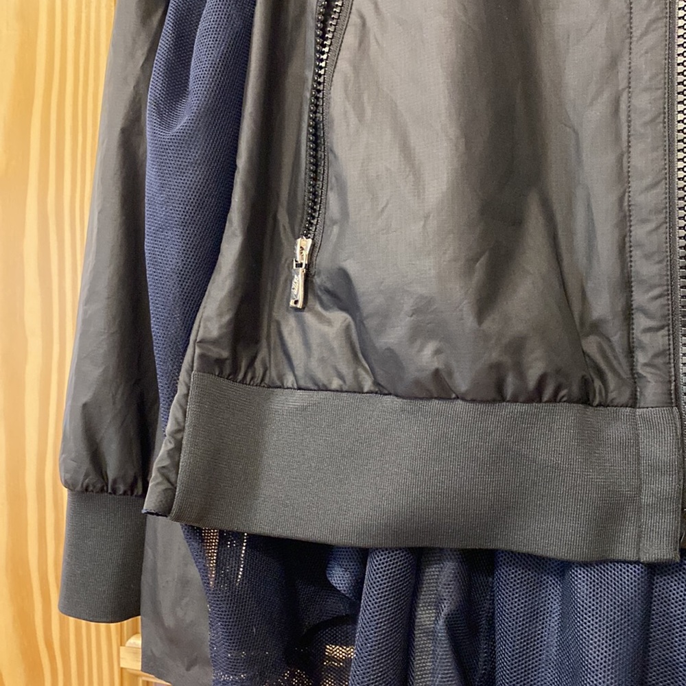 Nike Jacket - Picture 3 of 8